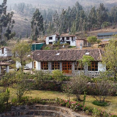 Tika Bungalows Hotel 奥兰太坦波 外观 照片
