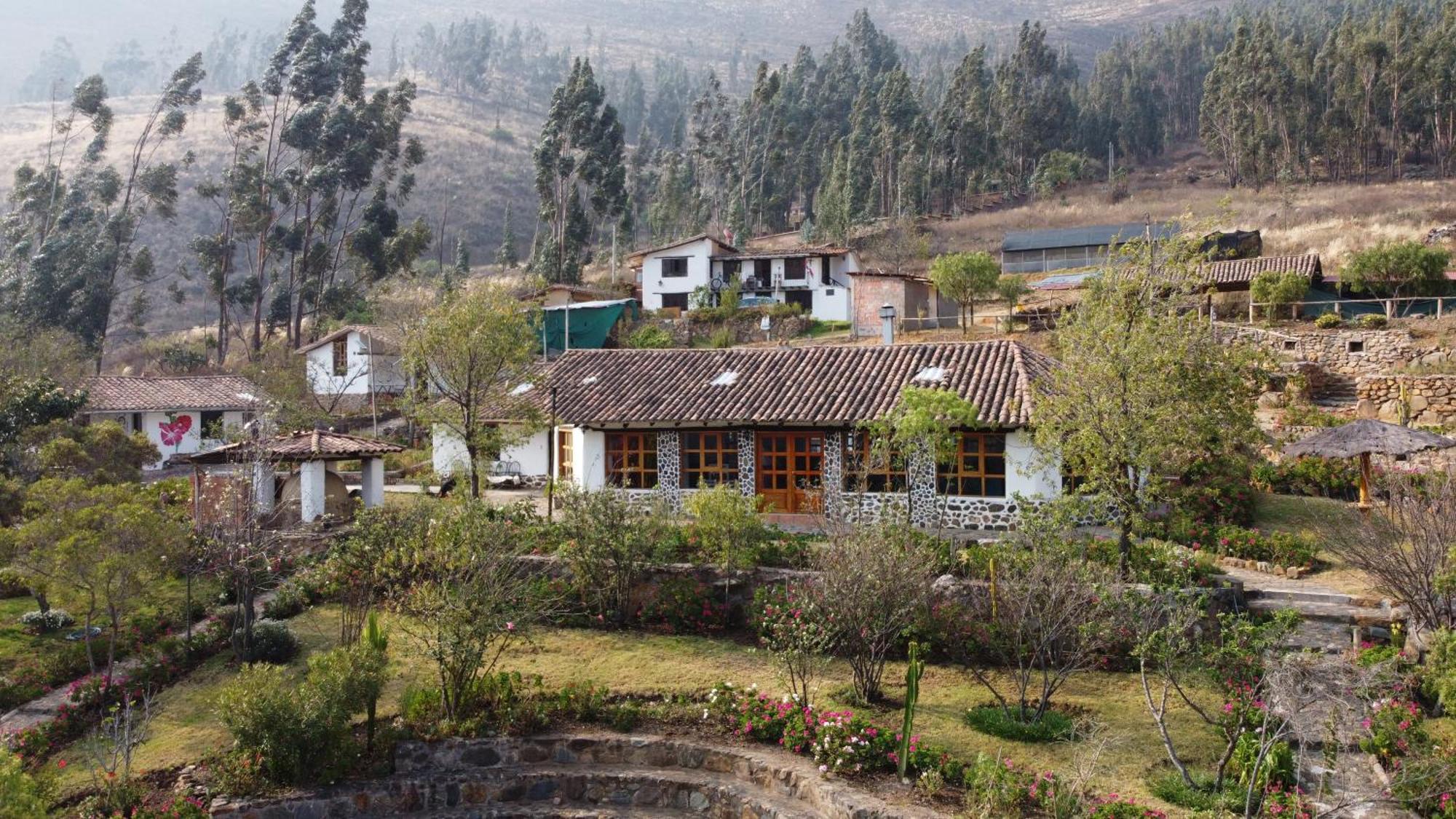 Tika Bungalows Hotel 奥兰太坦波 外观 照片